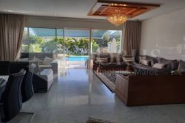 Villa avec jardin et piscine à vendre, Bouskoura