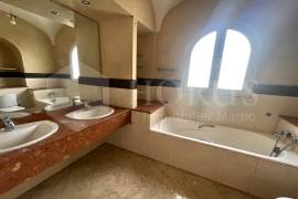 Villa avec piscine à louer, Ain Diab